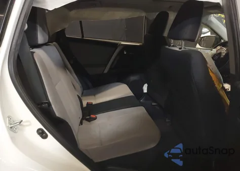 2016 Toyota Rav4 Xle z USA, uszkodzony, nr VIN JTMRFREVXGJ093855